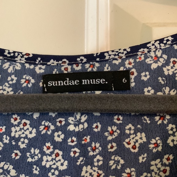 Sundae Muse Tessa Dress Navy Floral - Picture 3 of 6